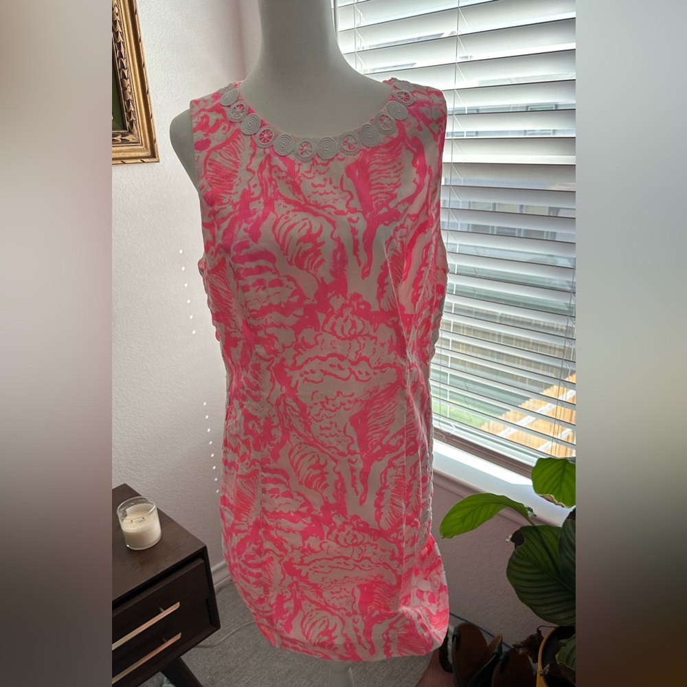 Lilly Pulitzer EUC Mila Size 12 Seashell Print